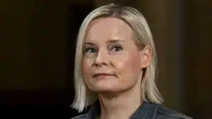 Tutkimusmatka Riikka Purran elämään ja vaikutukseen